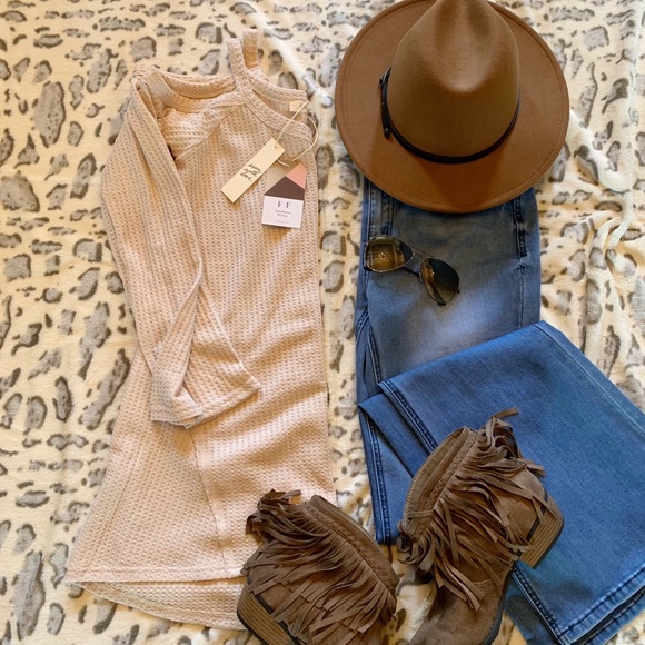 Boho Knit Cold Shoulder Henley Top Sweater - Picture 3 of 5